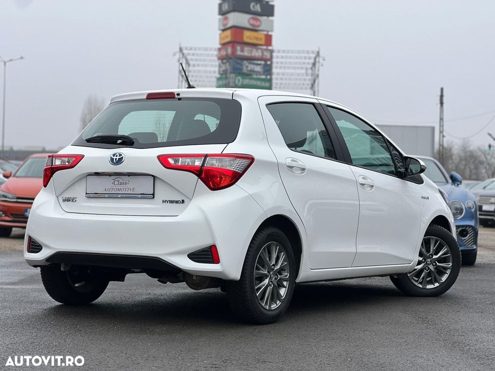 Toyota Yaris 1.5 VVT-i HSD Active - 6