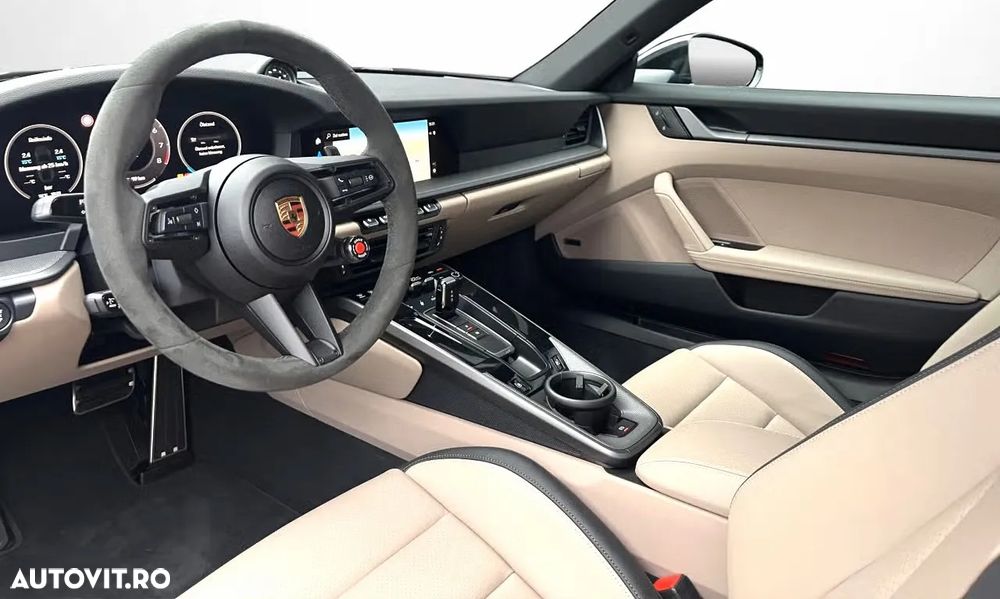 Porsche 911 Carrera PDK - 2