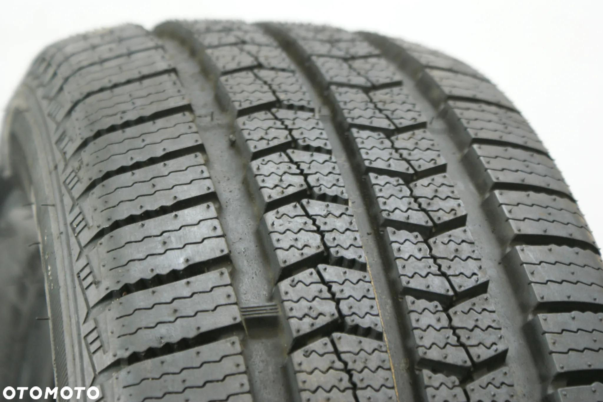225/65R16C NEXEN WINGUARD WT1 , 10mm B2562 - 2