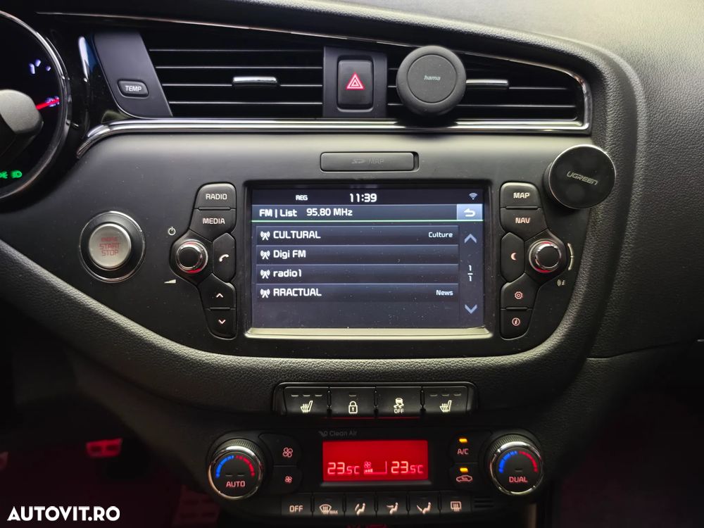 Kia Ceed 1.6 CRDi 136 ISG GT Line - 19