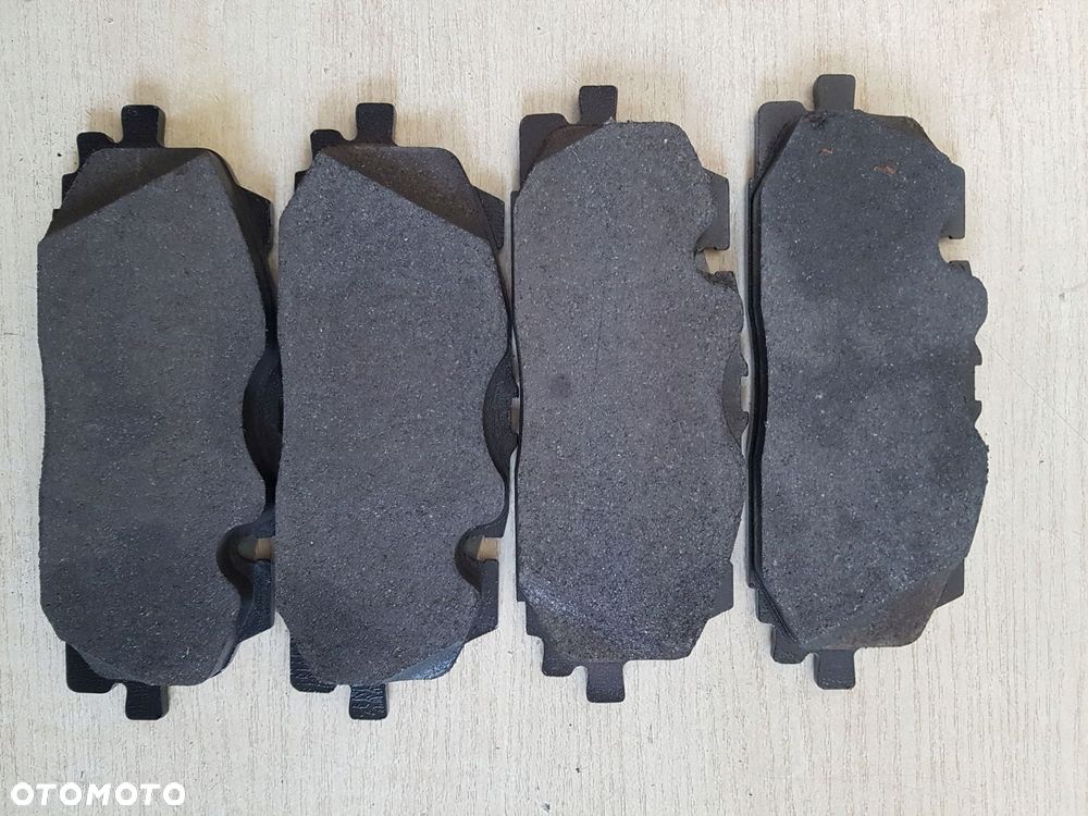 audi a6 a8 a7 q7 q8 klocki hamulcowe przód oe 4k0698151t 4k0615115ar - 2
