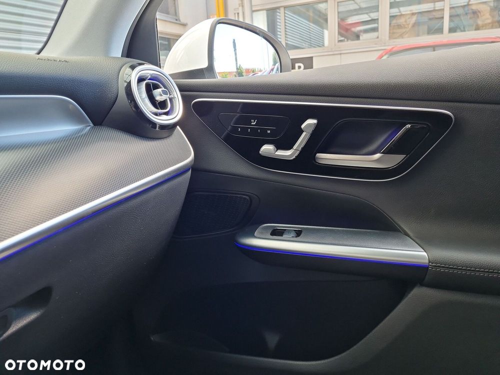 Mercedes-Benz GLC 220 d mHEV 4-Matic Avantgarde - 27