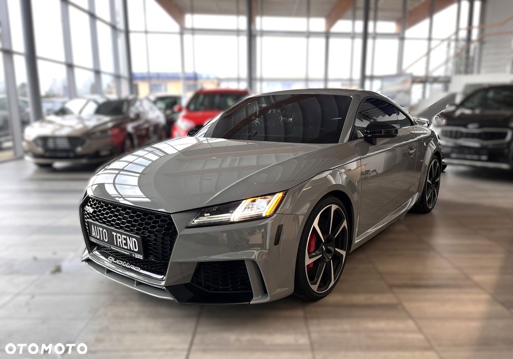 Audi TT RS Coupé - 1