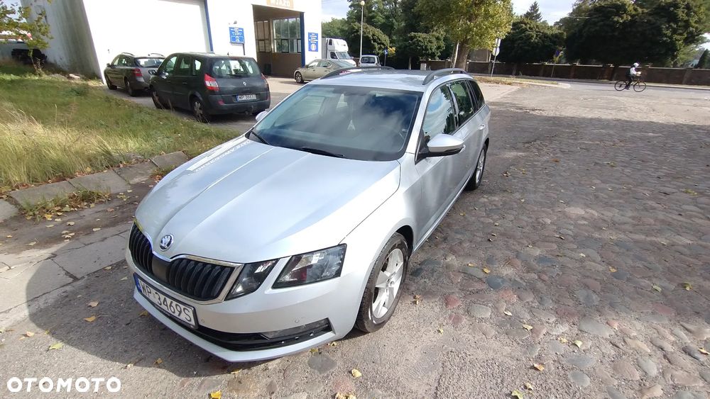 Skoda Octavia ver-1-6-tdi-ambition - 1