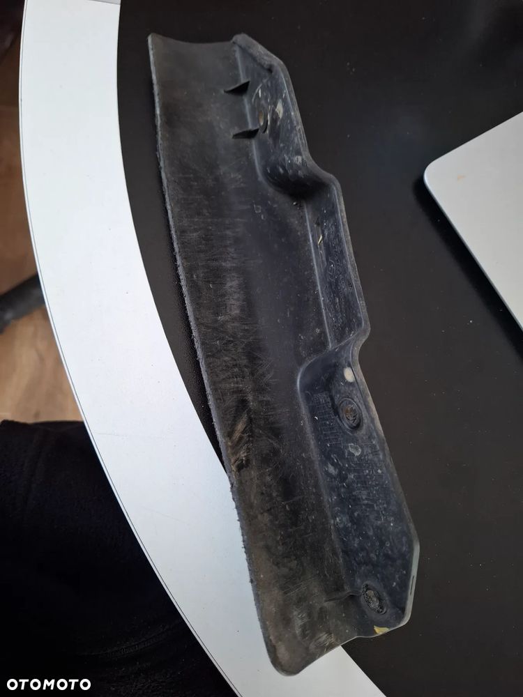 Renault Clio V chalapacz nadkola lewy przód 622579764R - 1