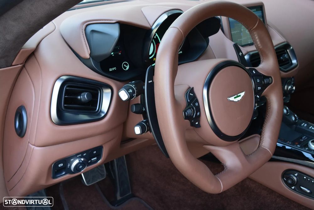 Aston Martin Vantage Coupe V8 - 30