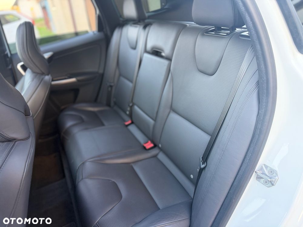 Volvo XC 60 D4 Inscription - 25