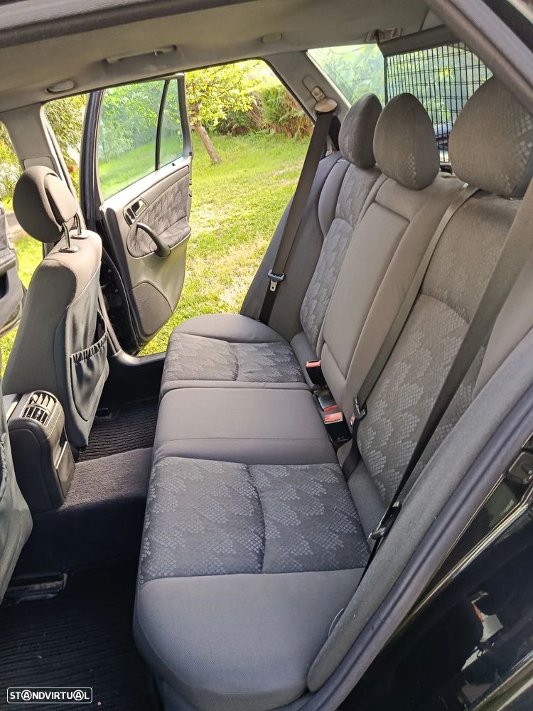 Mercedes-Benz C 220 T CDI Avantgarde - 12