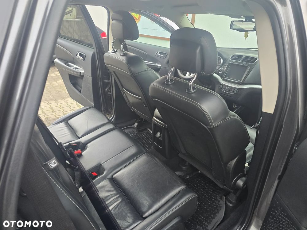 Fiat Freemont 2.0 Multijet Lounge AWD - 12