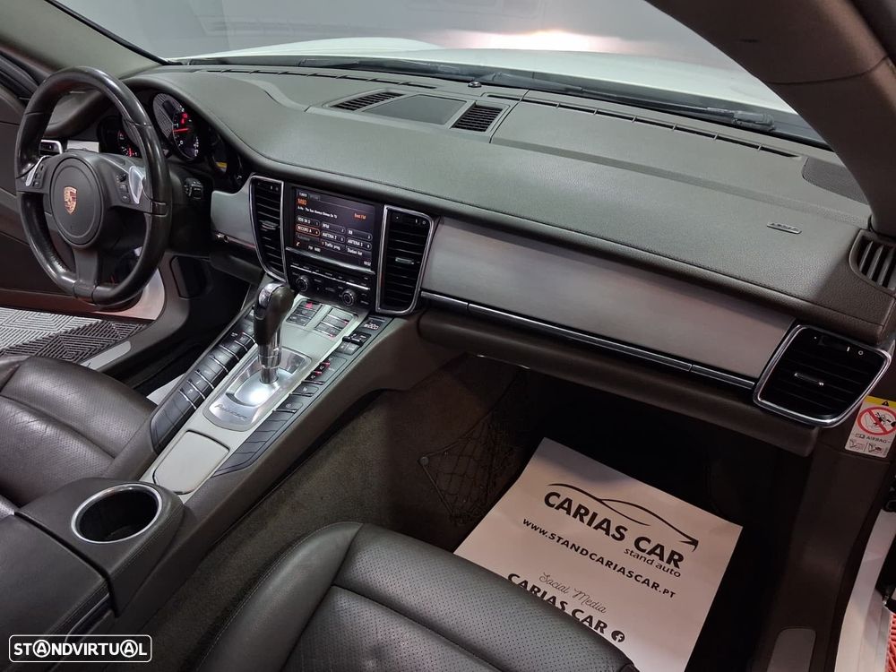 Porsche Panamera - 22