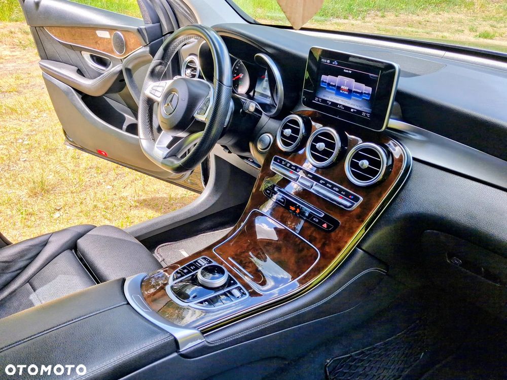 Mercedes-Benz GLC - 19