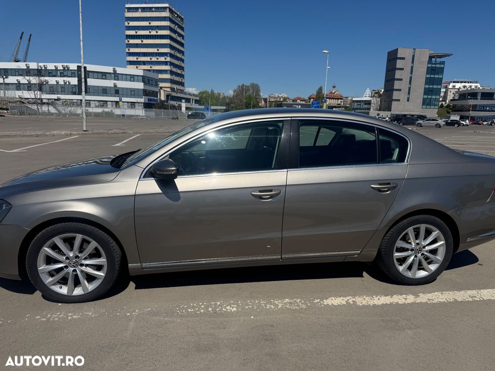Volkswagen Passat 2.0 TDI 4Motion BlueMotion Technology Comfortline - 3