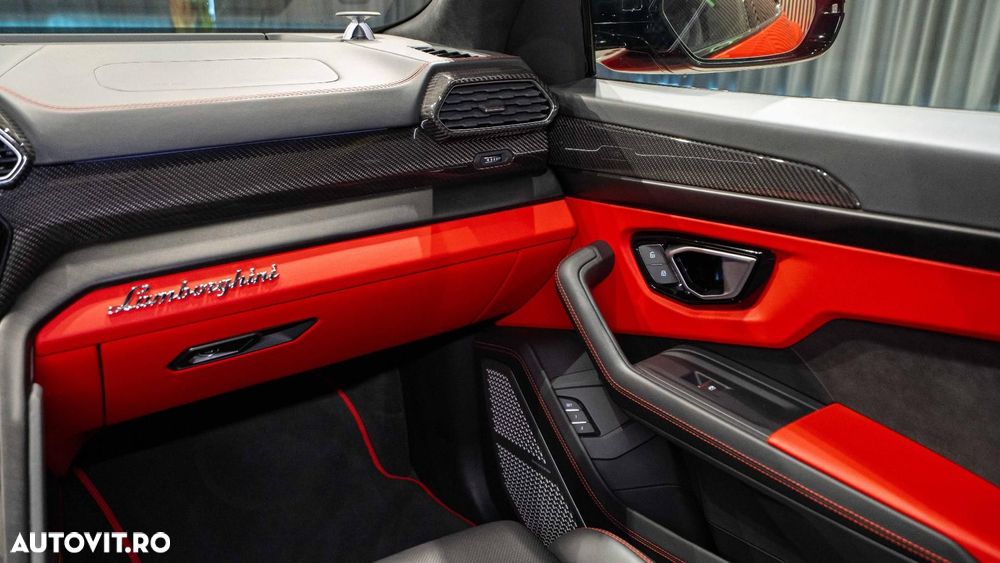 Lamborghini URUS - 29