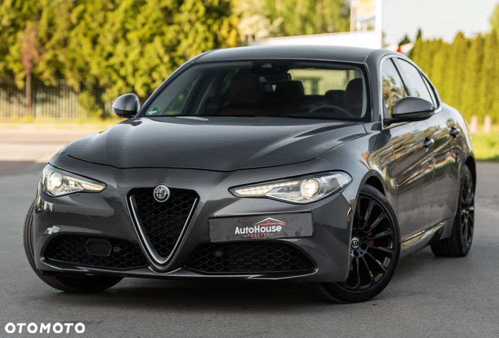 Alfa Romeo Giulia 2.2 Diesel AT8 Advanced Efficiency - 14