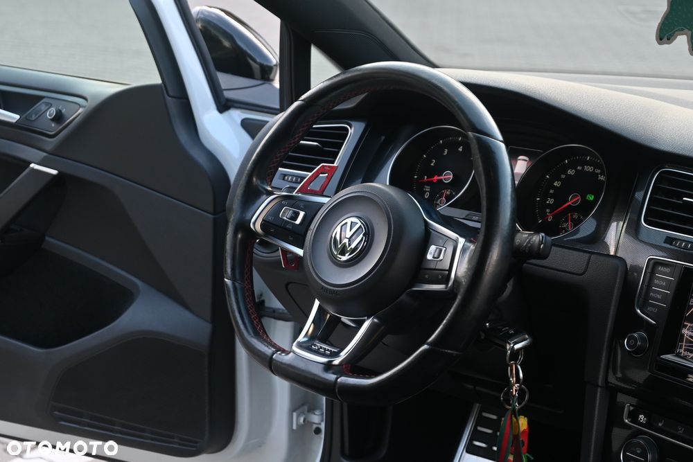 Volkswagen Golf 2.0 TSI BMT GTI Performance DSG - 26