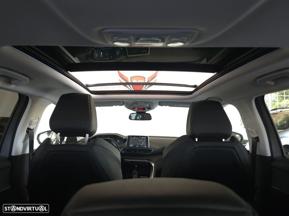 Peugeot 3008 1.5 BlueHDi Allure EAT8 — fotografia 21