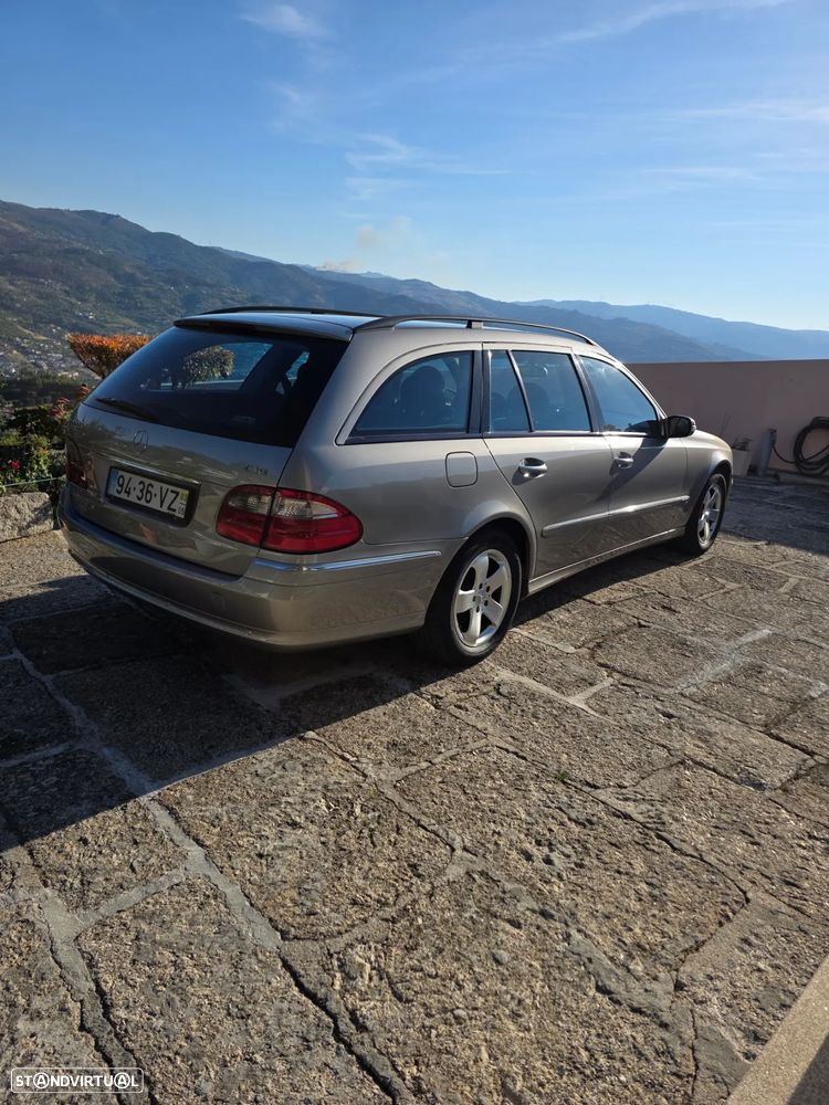 Mercedes-Benz E 220 - 2