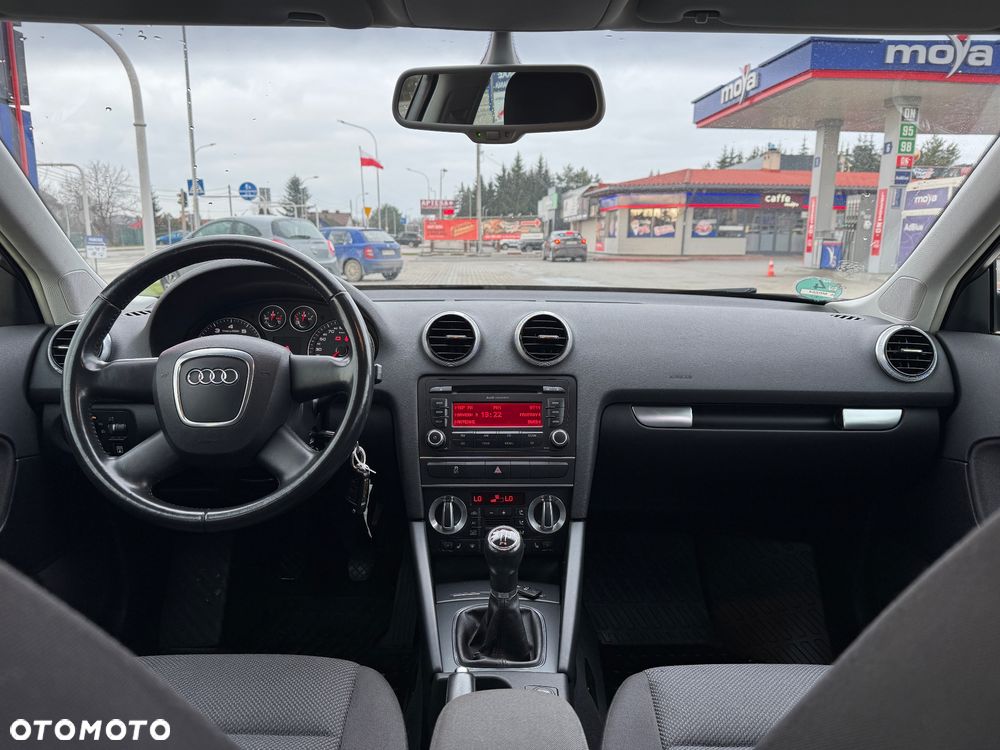 Audi A3 Sportback 1.6 Ambition - 10