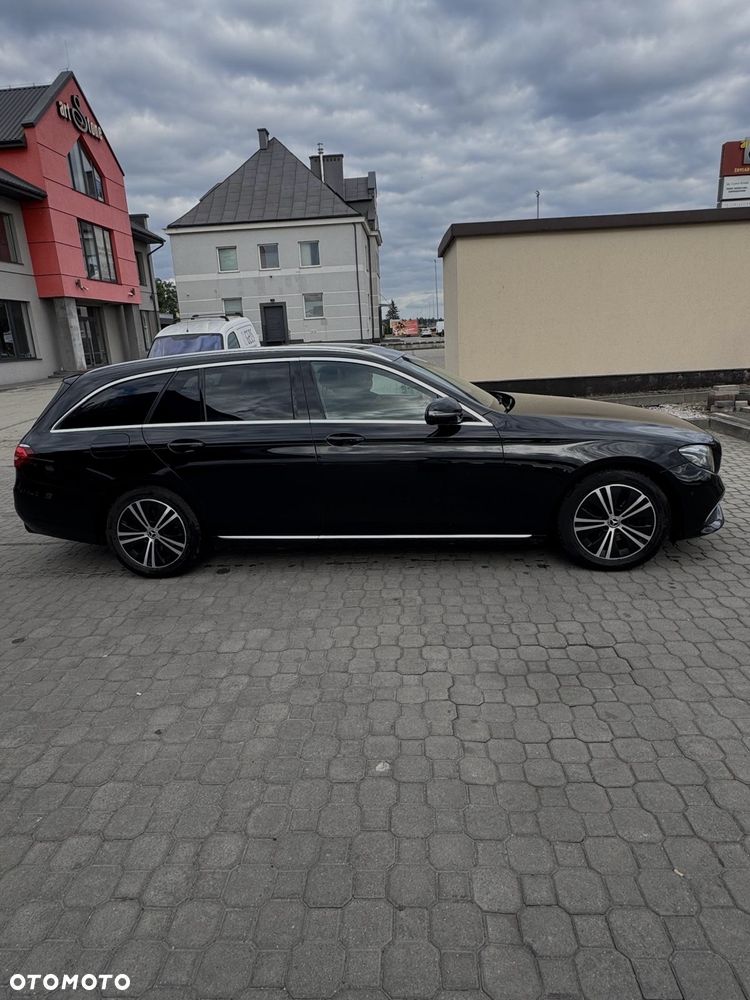 Mercedes-Benz Klasa E 220 d Avantgarde - 2
