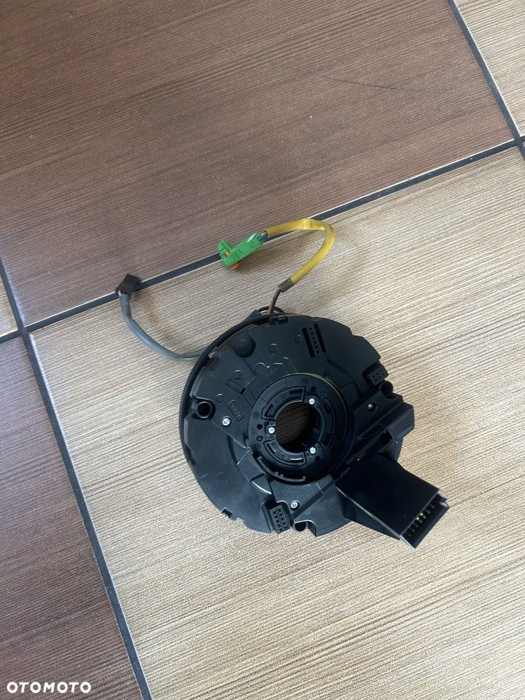 Tasma pod kierownica do Mercedesa Sprintera 906 z 2015 r - 2