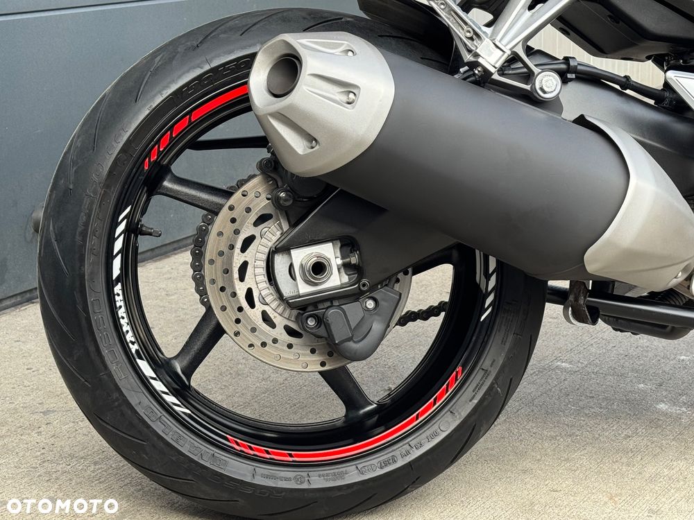 Yamaha FZ - 5