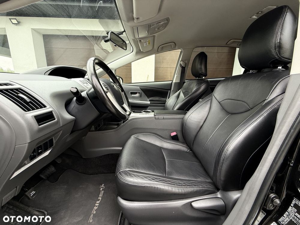 Toyota Prius+ (Hybrid) Executive - 14