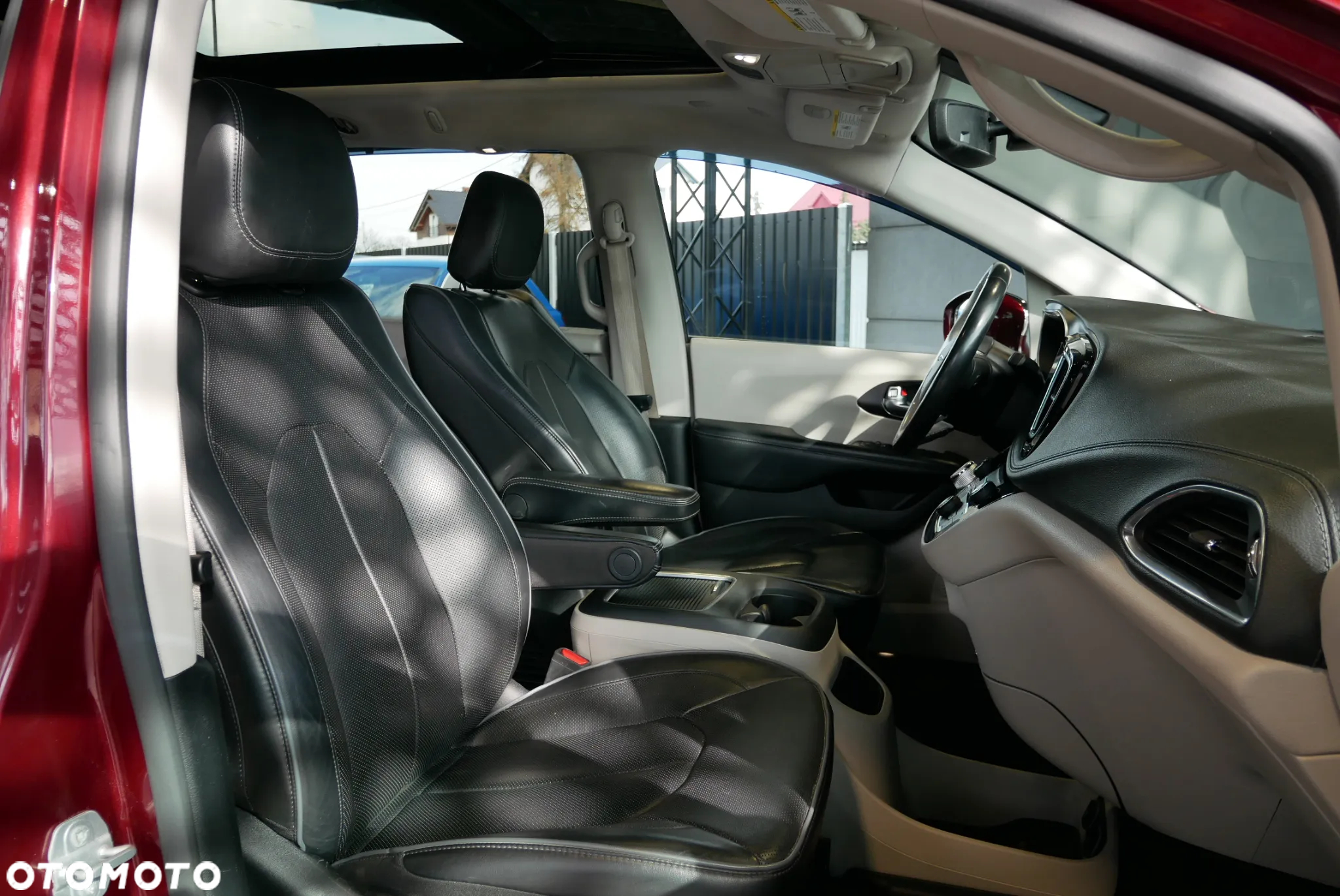 Chrysler Pacifica - 20
