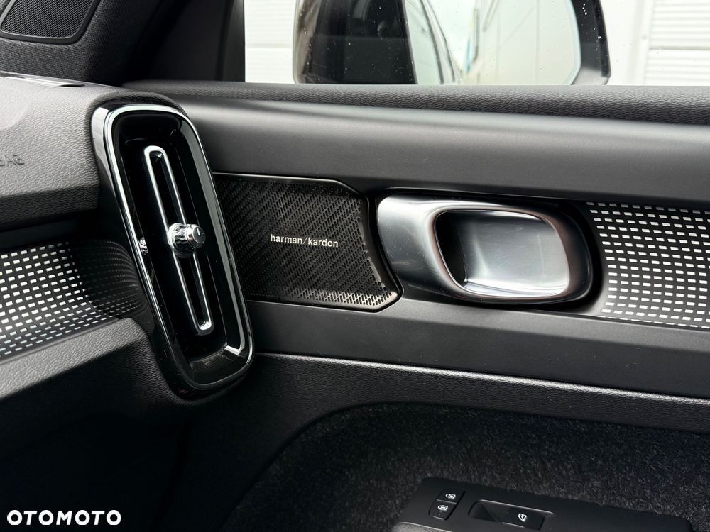 Volvo XC 40 T3 R-Design - 21