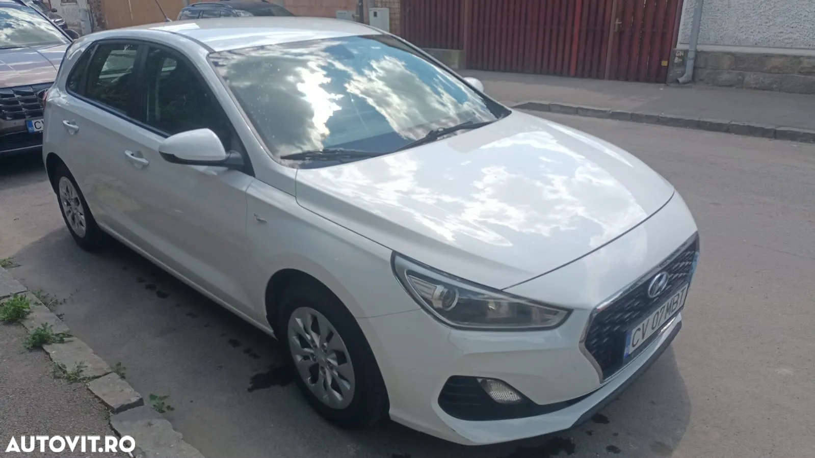 Hyundai i30 1.4 100CP 5DR M/T Classic - 6