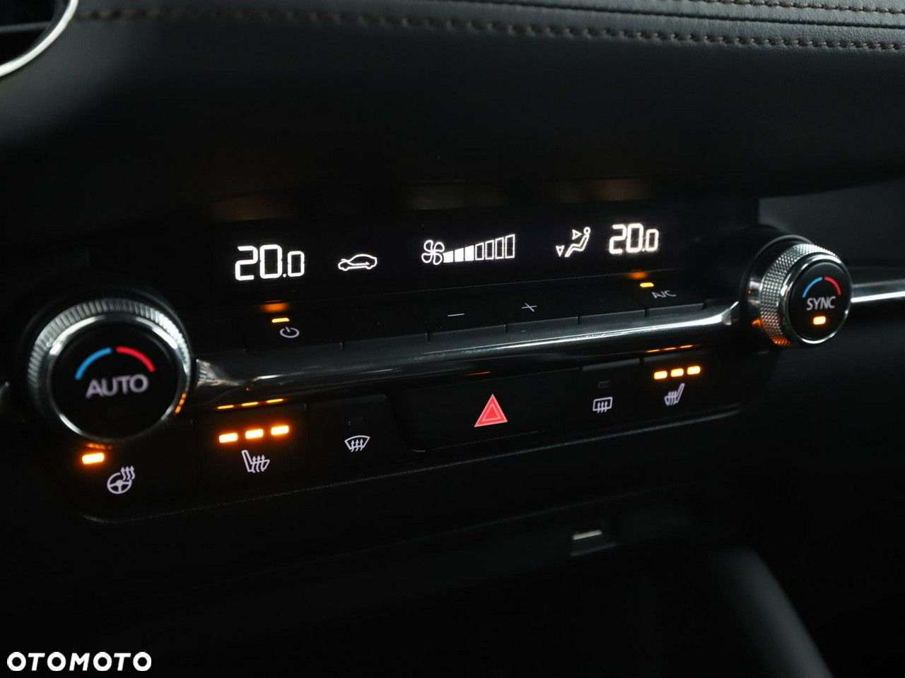 Mazda 3 SKYACTIV-G 120 Automatik Signature - 28