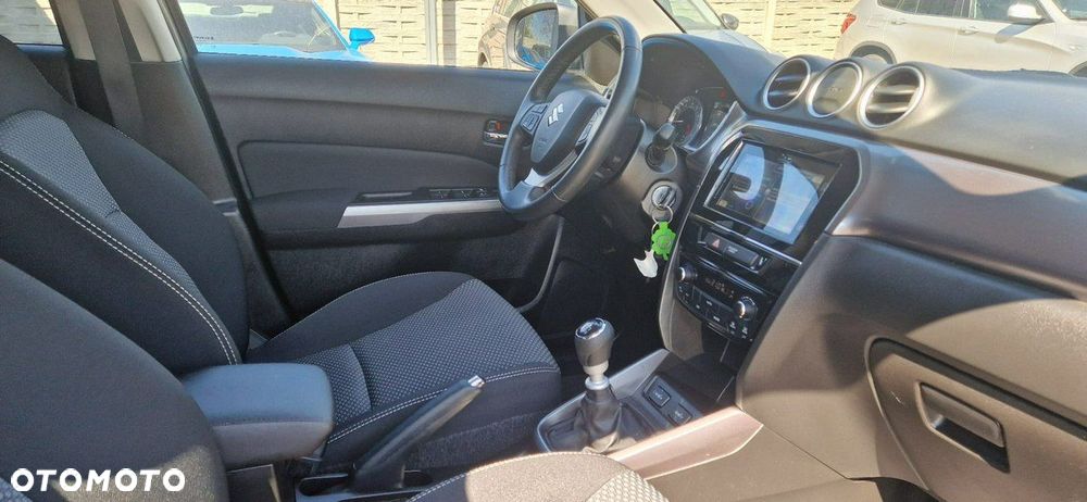 Suzuki Vitara - 32
