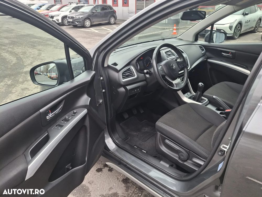 Suzuki S-Cross 1.0 Passion - 12