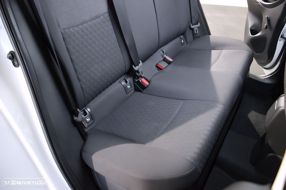 Toyota Yaris 1.5 HDF Comfort - 14