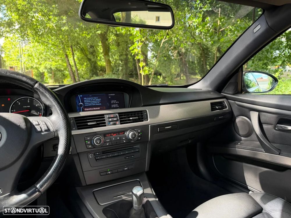 BMW 320 d Coupe - 14