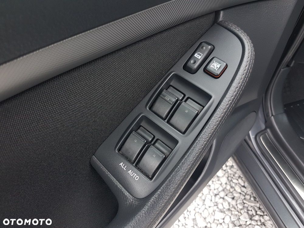 Toyota Avensis 2.0 VVT-i Executive - 14