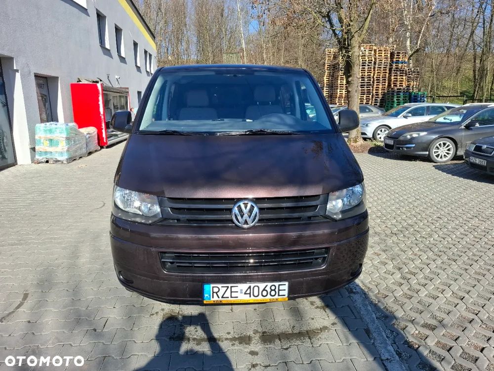 Volkswagen Transporter - 2