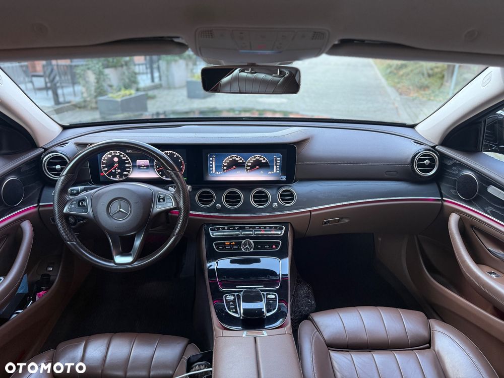 Mercedes-Benz Klasa E 400 4-Matic Avantgarde - 10