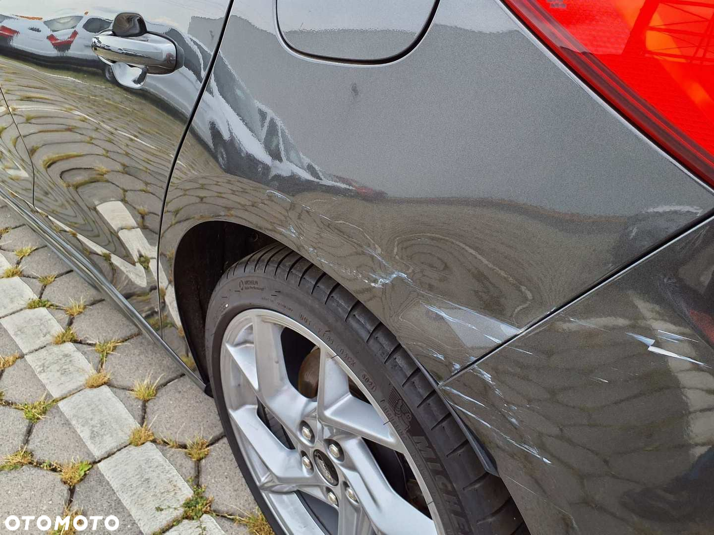 Ford Focus 2.0 EcoBlue ST - 13