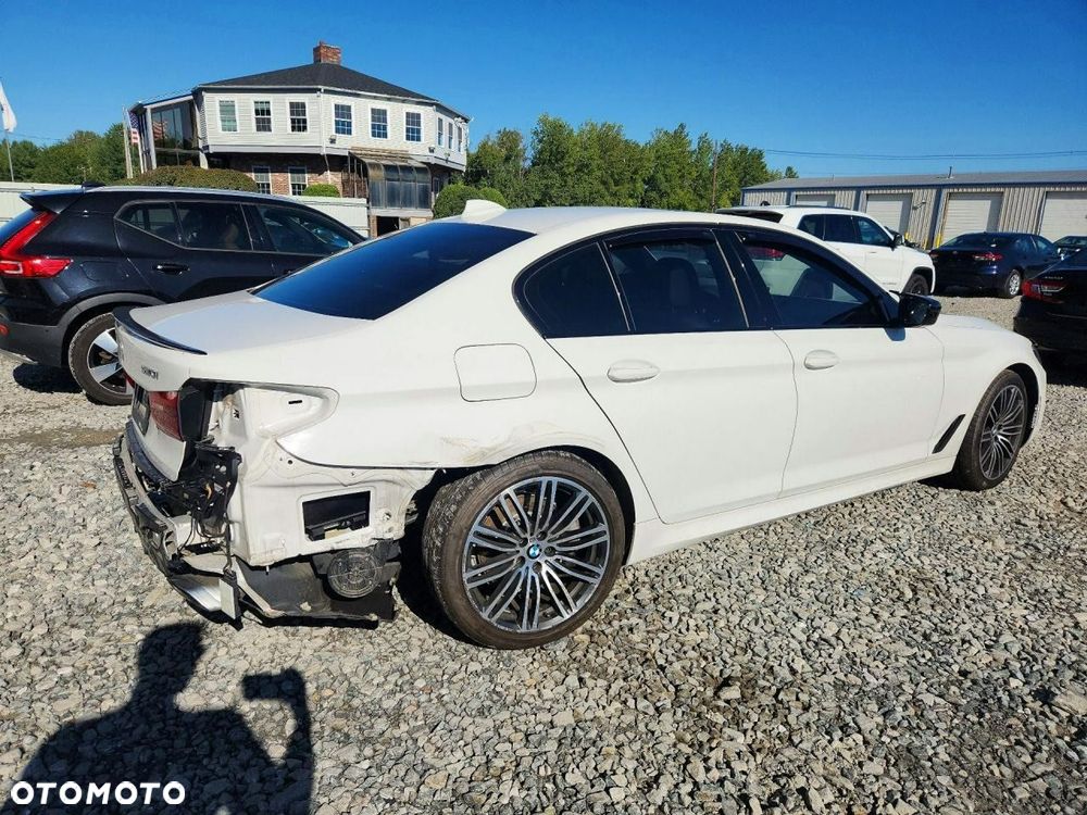 BMW Seria 5 530i M Sport Edition - 4