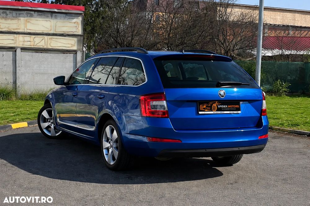 Skoda Octavia 2.0 TDI Premium Edition - 3