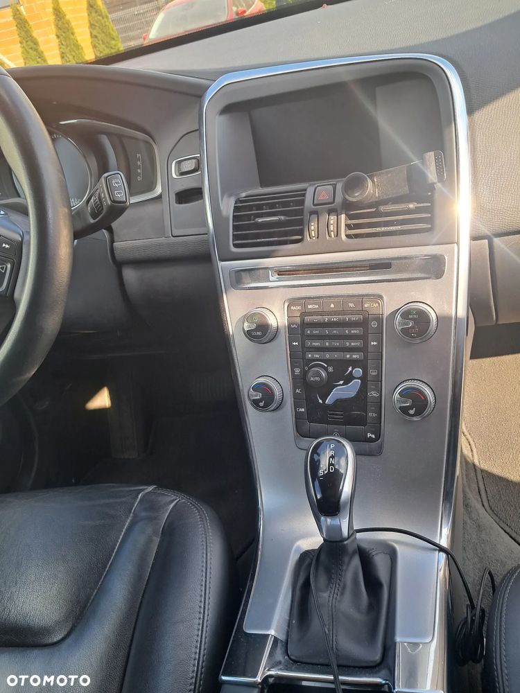 Volvo XC 60 D4 Drive-E Summum - 11