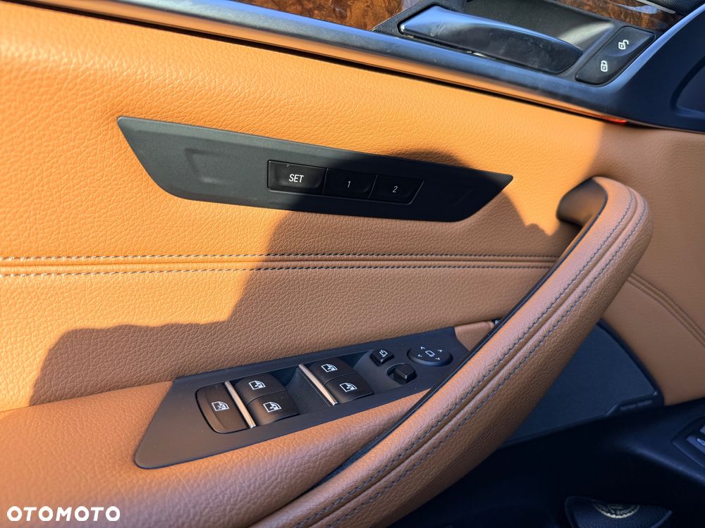 BMW Seria 5 520d Sport Line sport - 28