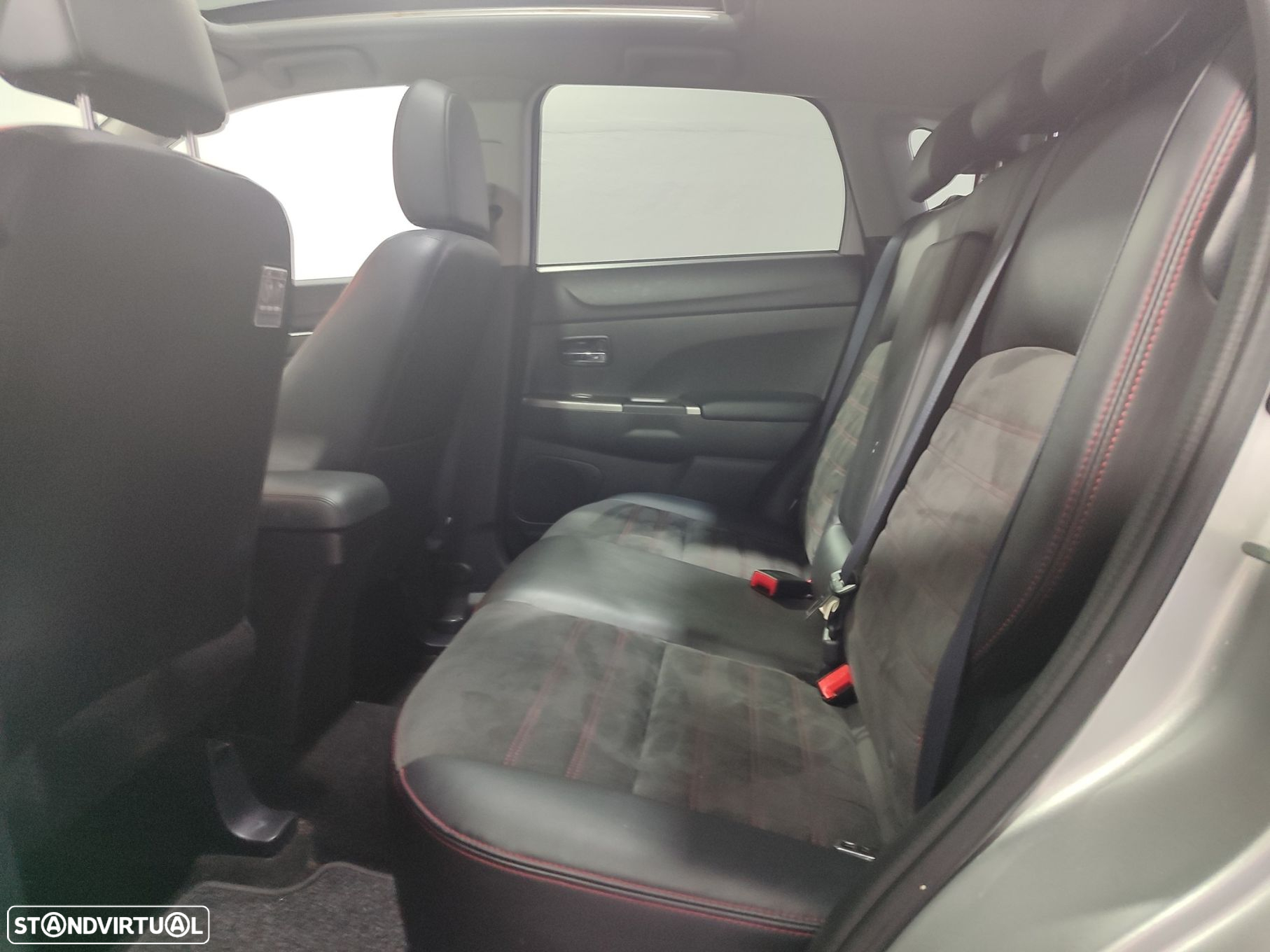Mitsubishi ASX 1.6 DI-D Instyle Connect Edition - 16