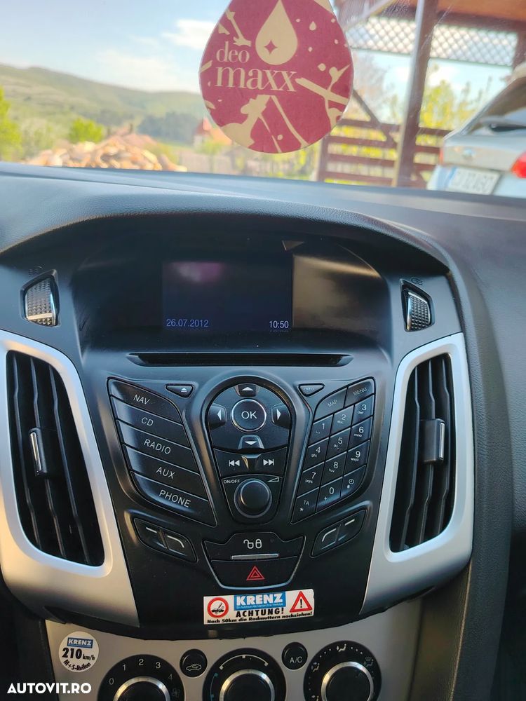 Ford Focus 1.6 TDCI DPF Titanium - 9