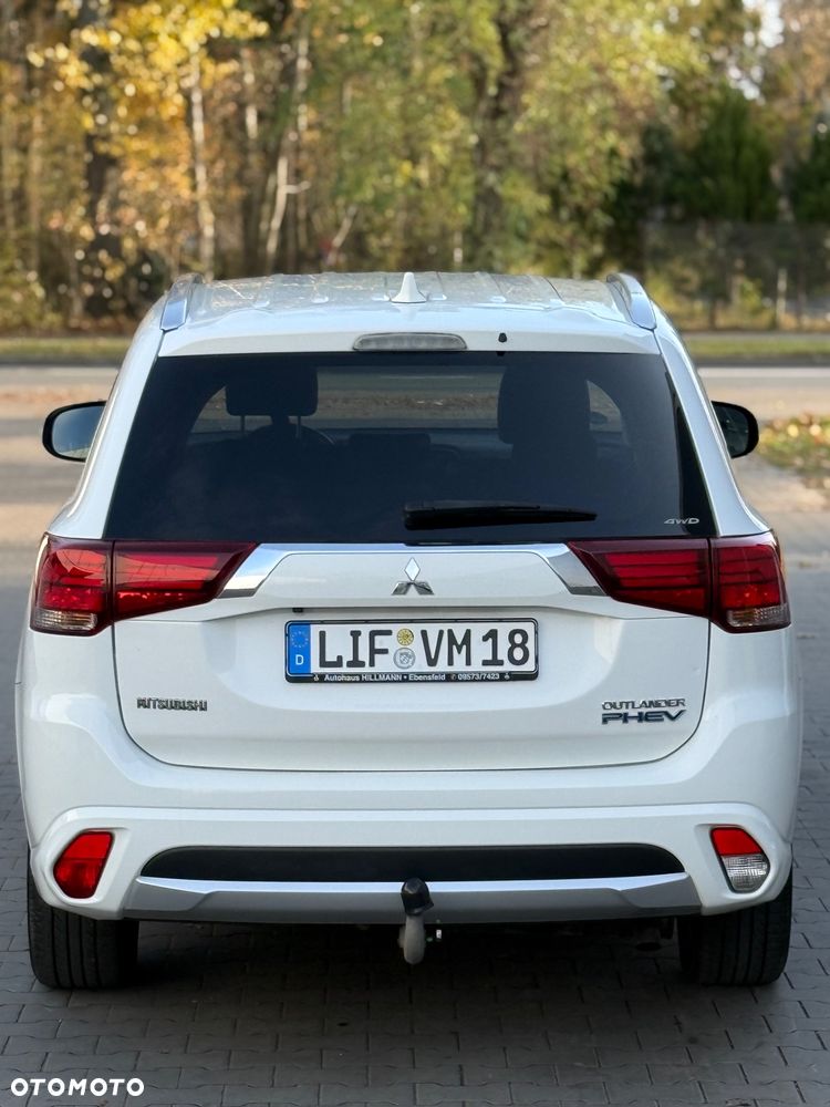 Mitsubishi Outlander PHEV Instyle NAVI + - 5