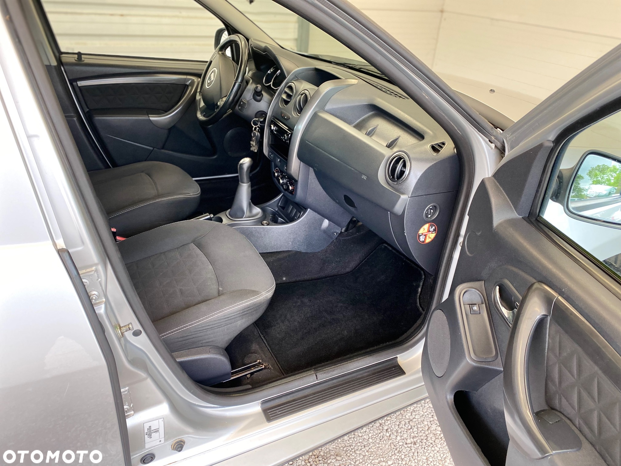 Dacia Duster 1.6 Laureate - 14
