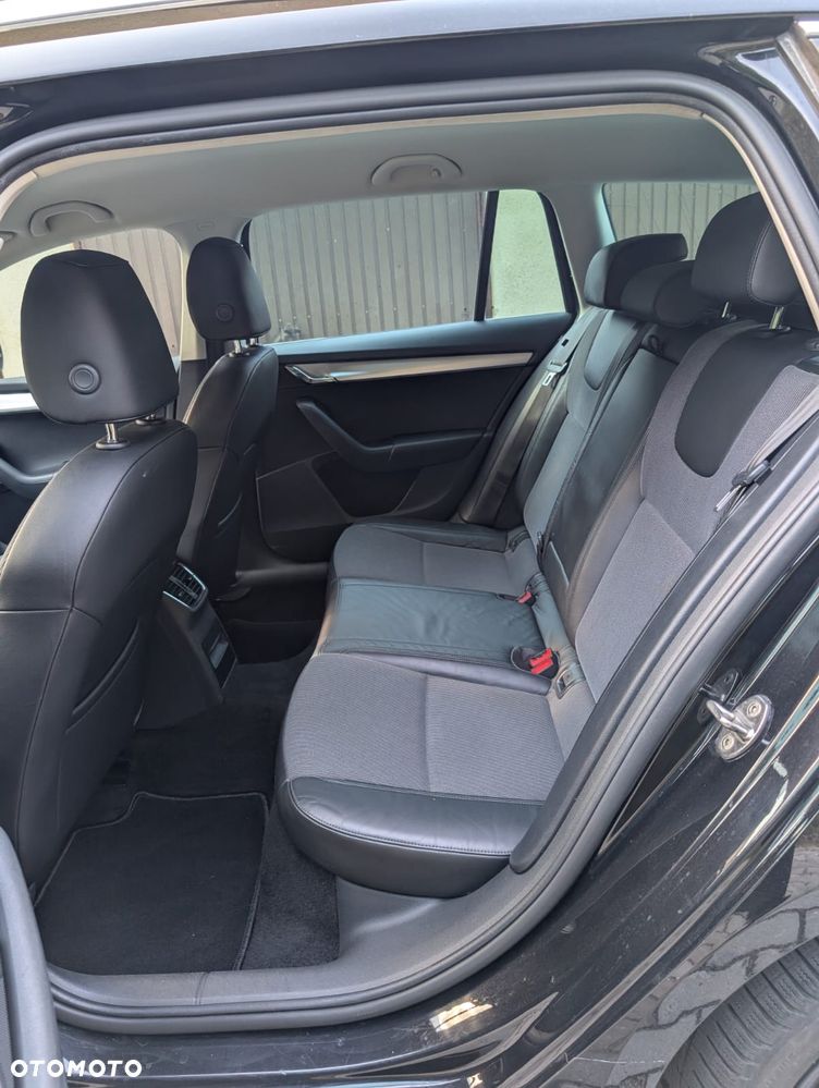 Skoda Octavia Combi 1.6 TDI DSG Clever - 9