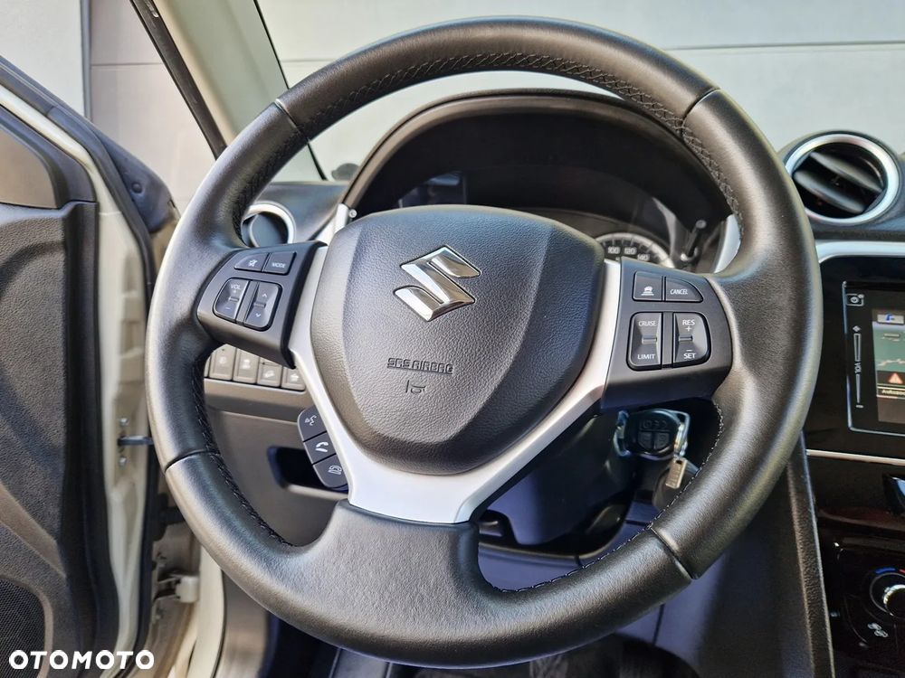 Suzuki Vitara 1.6 (4x4) Allgrip Comfort+ - 25
