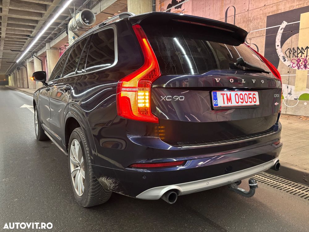 Volvo XC 90 - 9