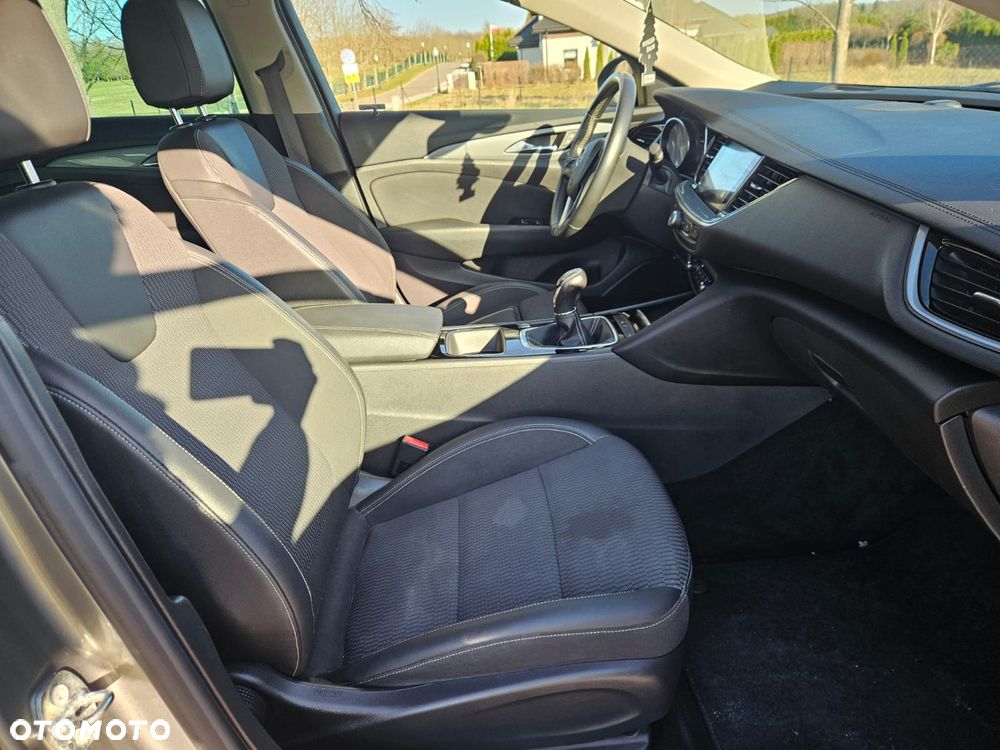 Opel Insignia - 8
